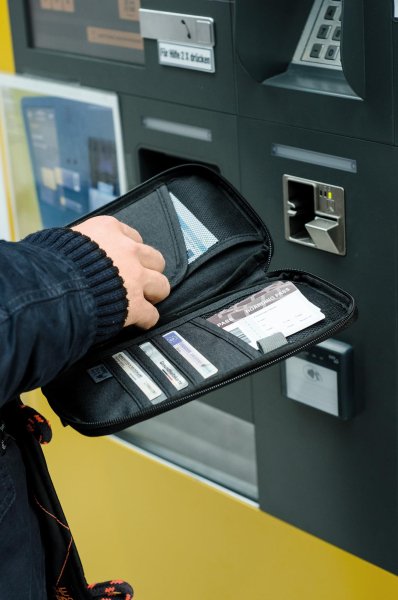 Reisedokumentetui SAFE TRAVEL